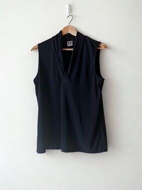 Sleeveless Black V-Neck Women's Top
